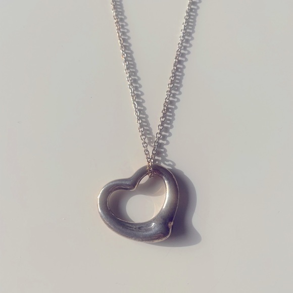 Elsa Peretti Open Heart Pendant - Picture 2 of 4